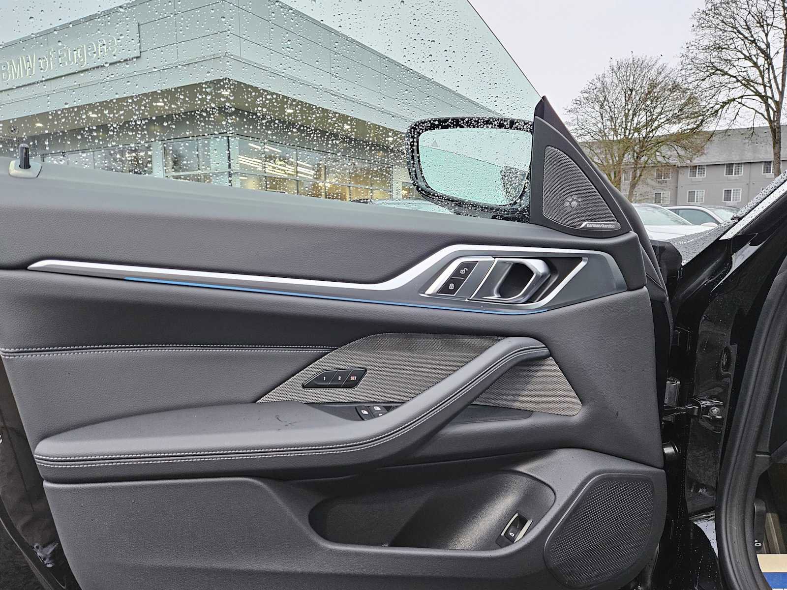 Used 2025 BMW i4 xDrive40i w/ Premium Package image 23