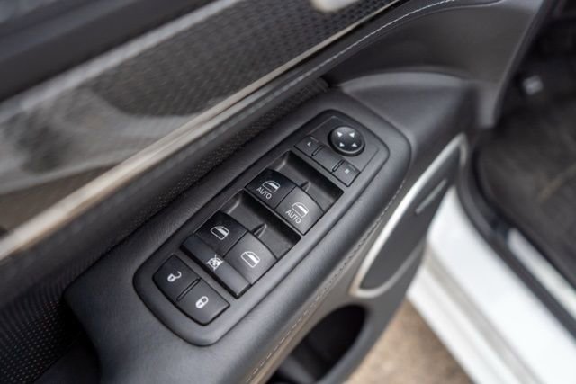 Used 2018 Jeep Grand Cherokee Trackhawk image 18