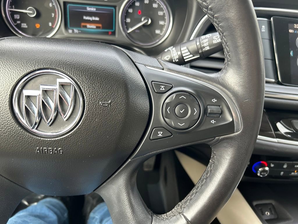 Used 2018 Buick Enclave Essence image 26