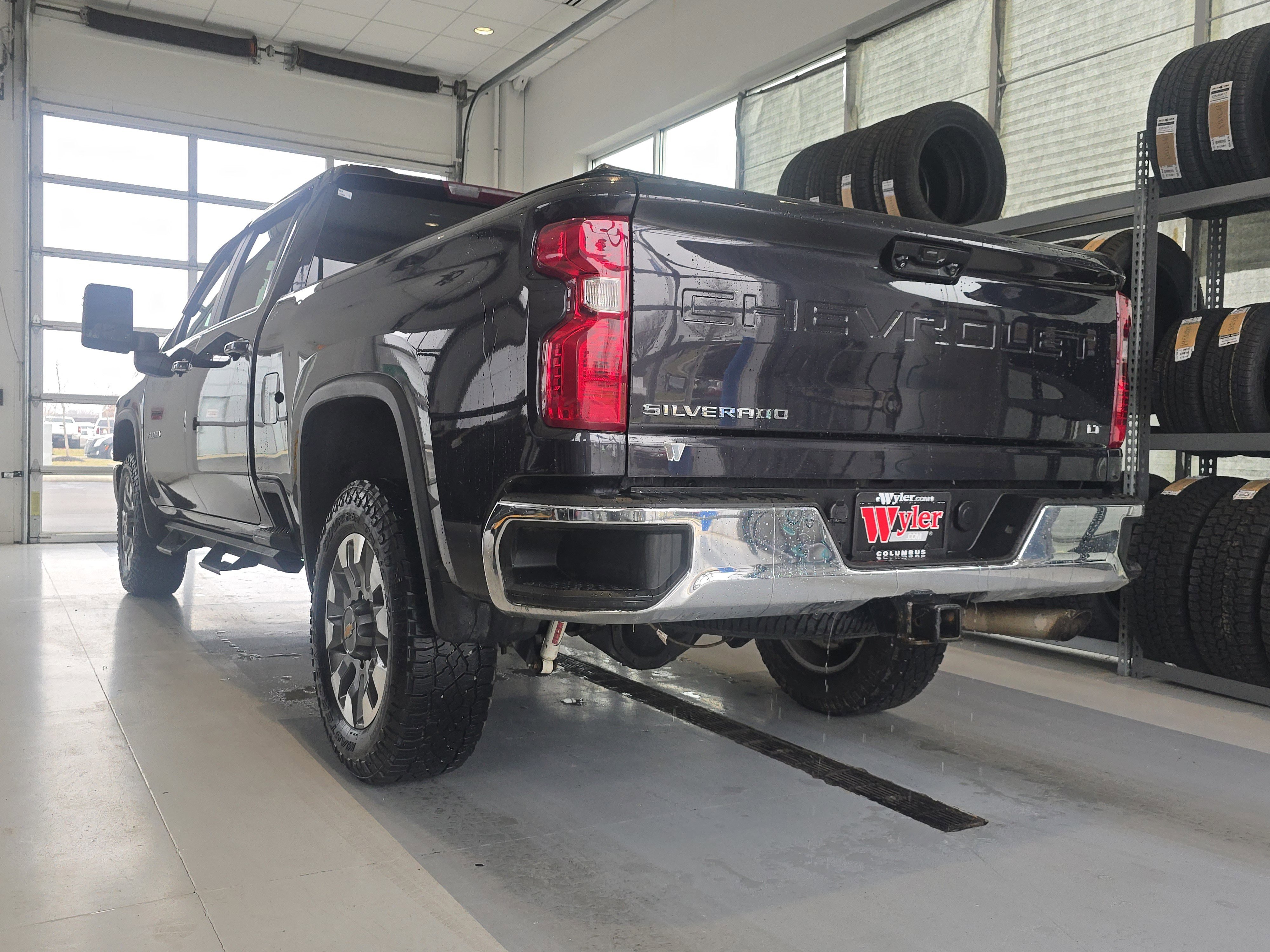 Used 2024 Chevrolet Silverado 3500 LT w/ Convenience Package AWD/4WD image 6