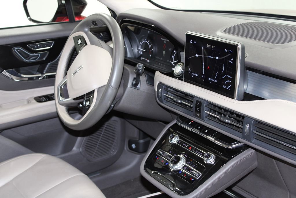 Used 2022 Lincoln Corsair AWD w/ Equipment Group 101A image 31
