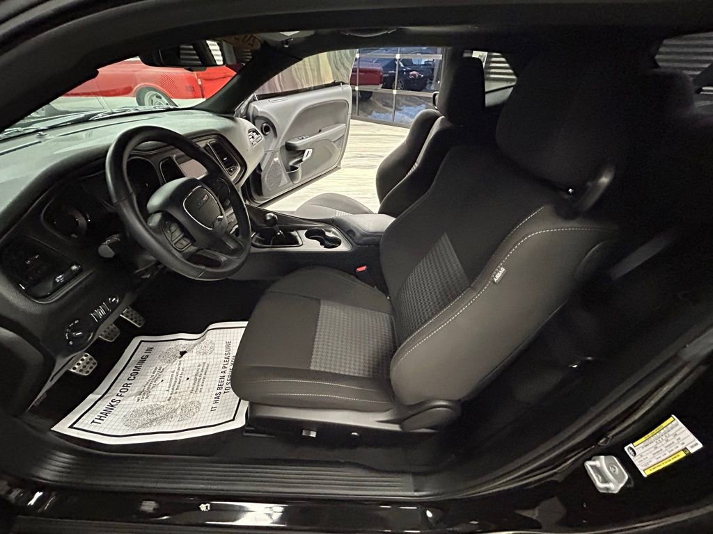Used 2023 Dodge Challenger R/T w/ Blacktop Package image 43