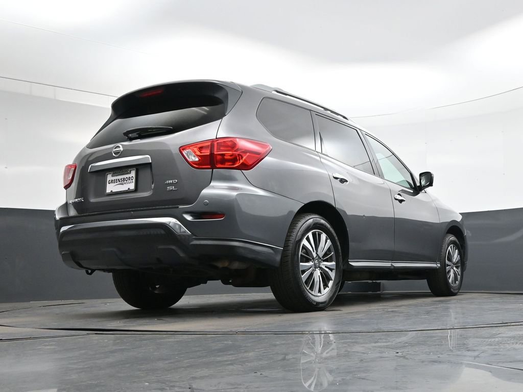 Used 2019 Nissan Pathfinder SL image 35