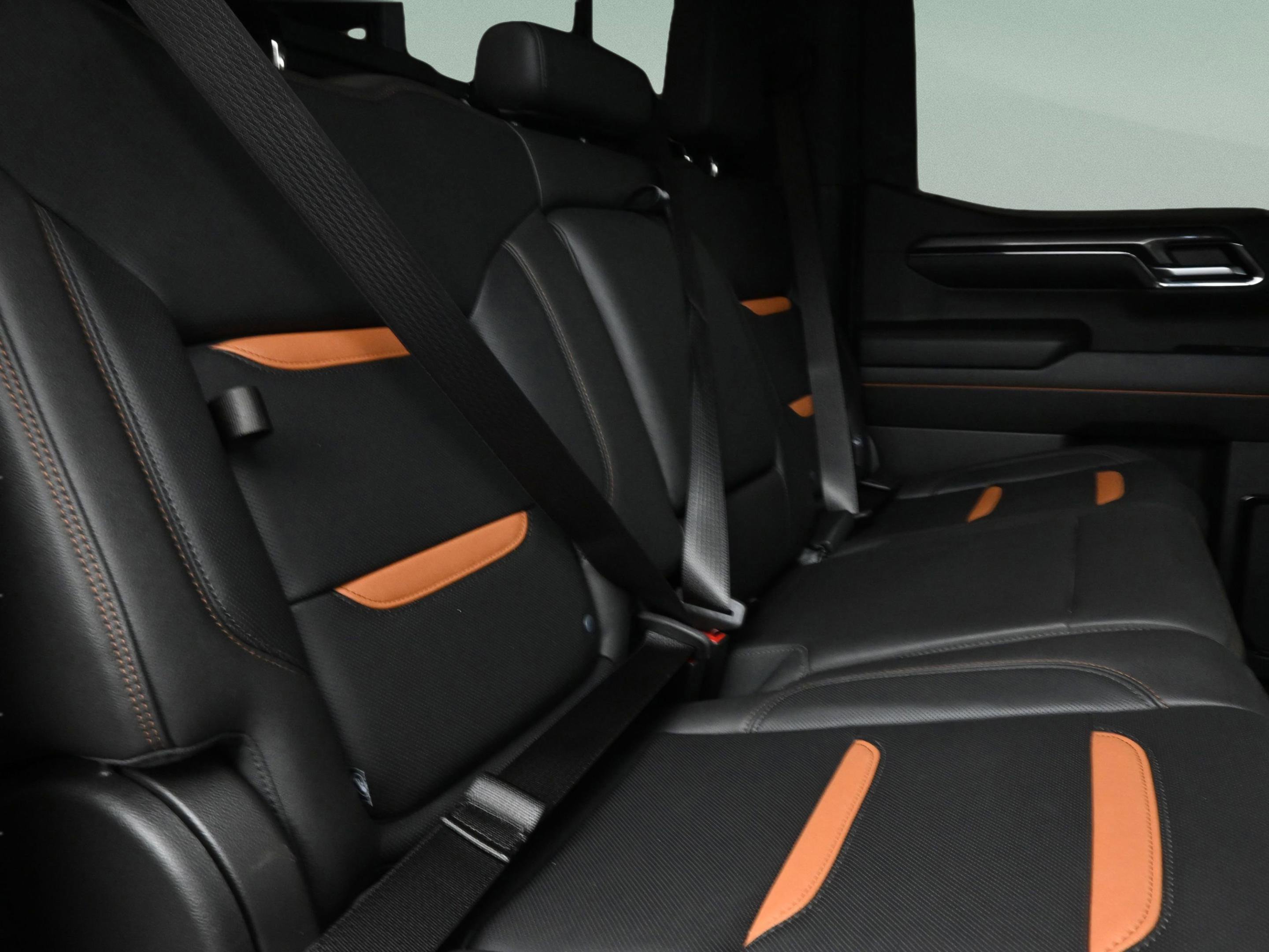 Used 2024 GMC Sierra 1500 AT4 w/ AT4 Preferred Package AWD/4WD image 13