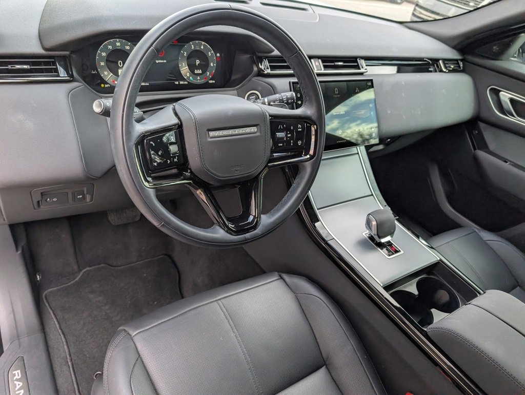 Certified 2025 Land Rover Range Rover Velar S image 5