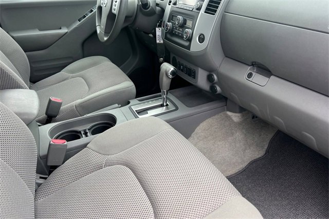 Used 2015 Nissan Frontier SV w/ SV Value Truck Package image 18