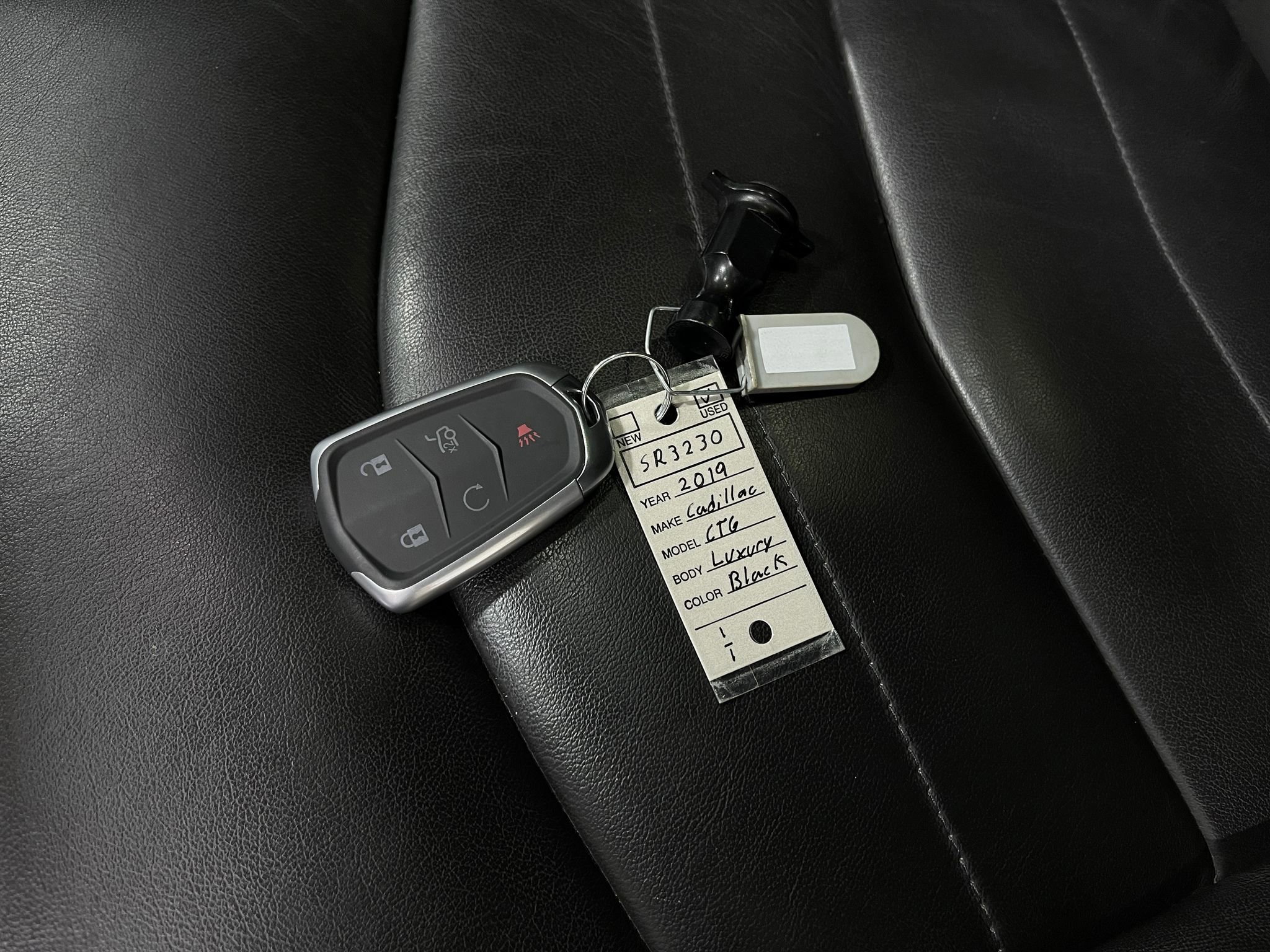 Used 2019 Cadillac CT6 Luxury w/ Driver Awareness Package image 38