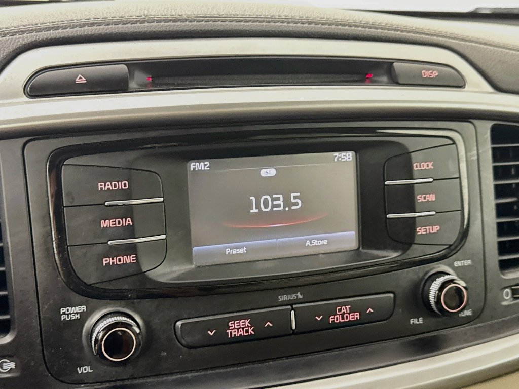 Used 2017 Kia Sorento AWD image 15