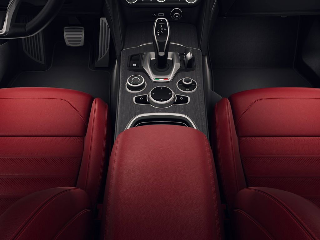 New 2026 Alfa Romeo Stelvio Sprint w/ Convenience Package image 9