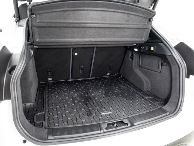 Used 2018 Jaguar F-PACE S image 25