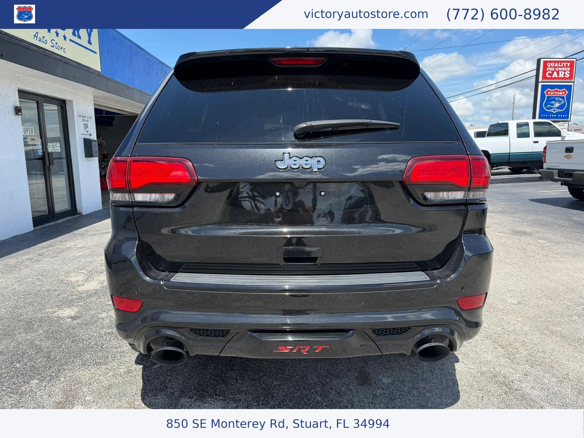 Used 2016 Jeep Grand Cherokee SRT AWD/4WD image 4