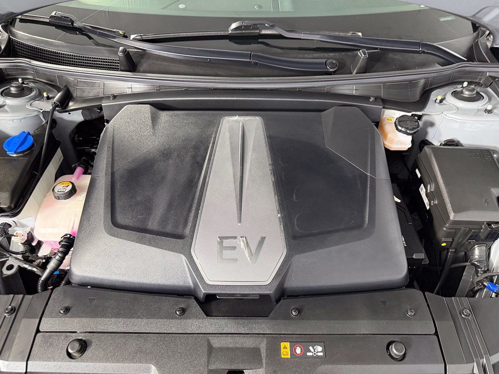 Used 2023 Kia EV6 Wind w/ Wind Technology Package RWD image 22