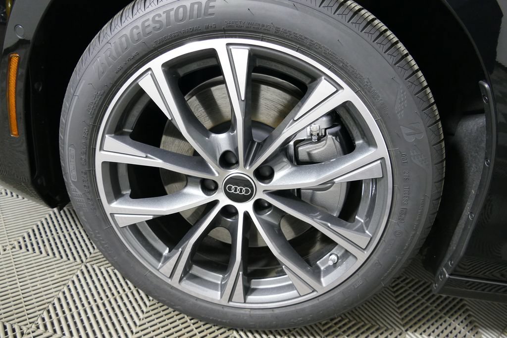 New 2026 Audi A6 Premium Plus AWD/4WD image 9