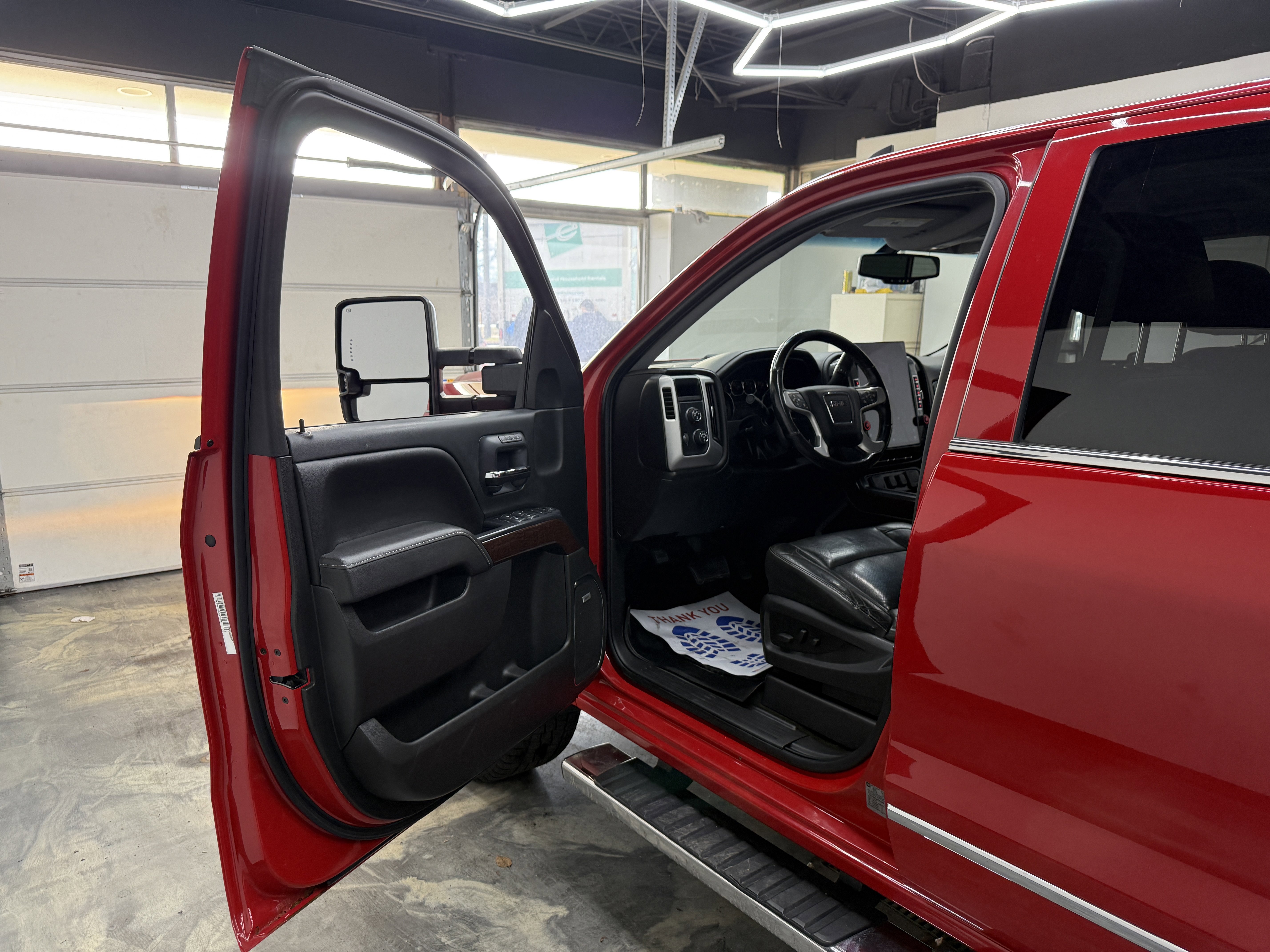 Used 2015 GMC Sierra 1500 SLT w/ SLT Crew Cab Value Package image 9