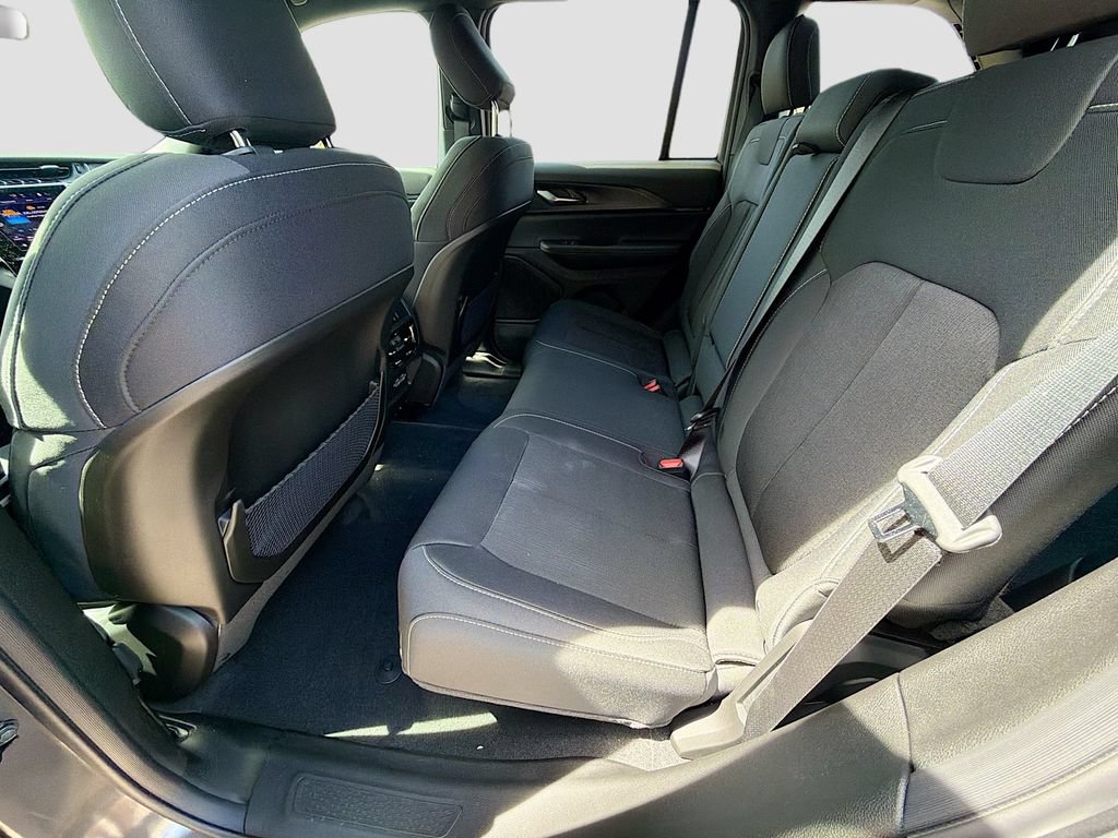 New 2026 Jeep Grand Cherokee Laredo X AWD/4WD image 21
