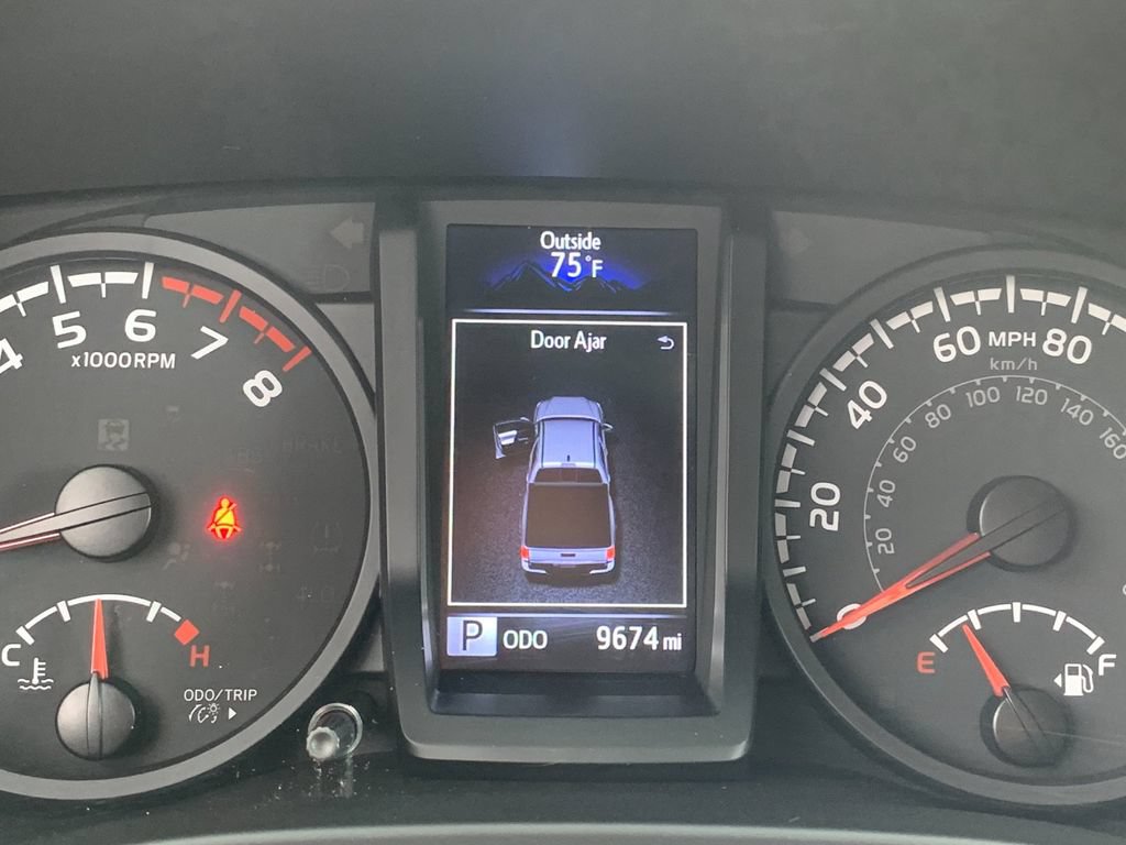 Used 2023 Toyota Tacoma SR AWD/4WD image 31