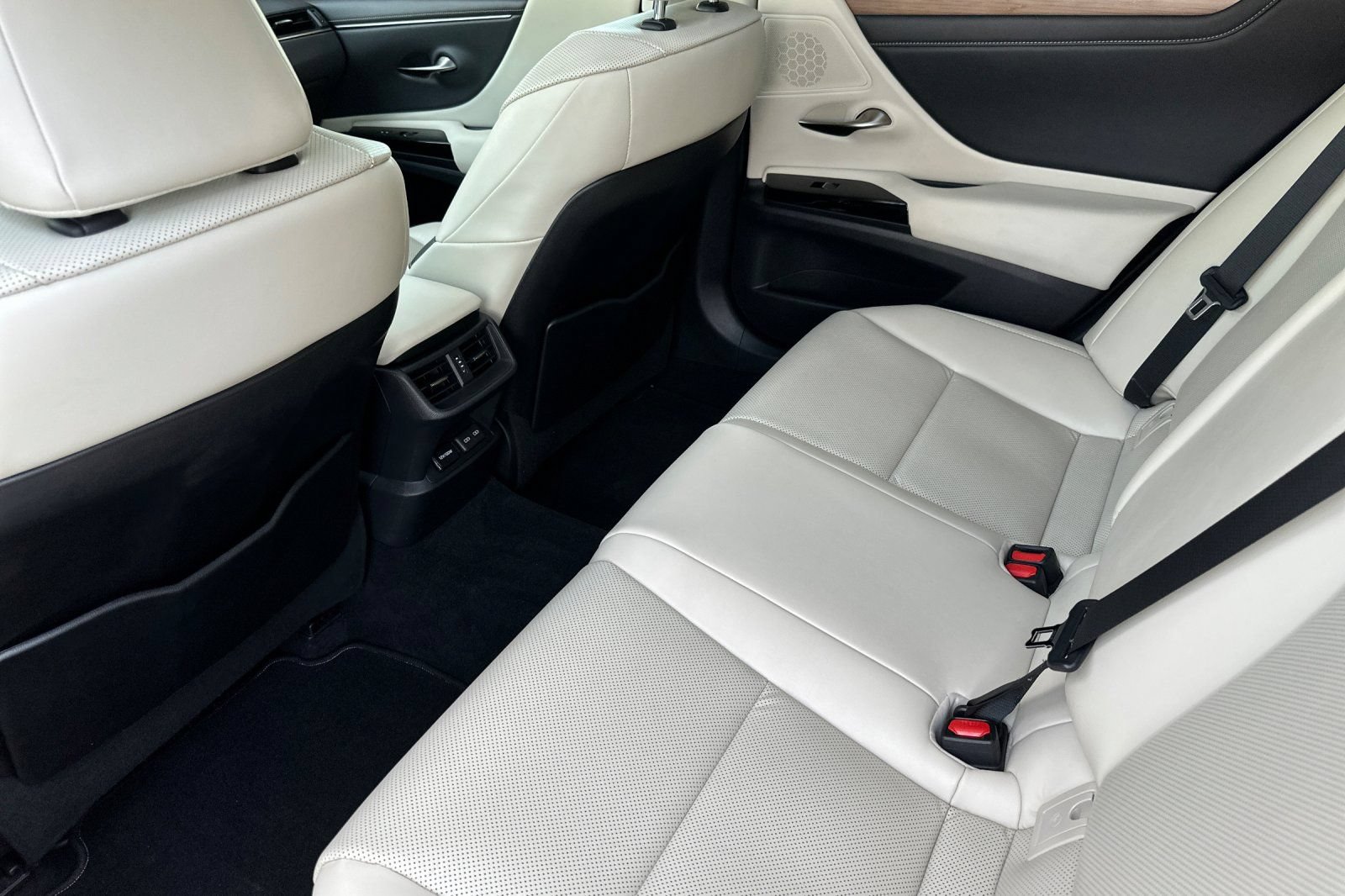 Certified 2023 Lexus ES 350 w/ Premium Package FWD image 14