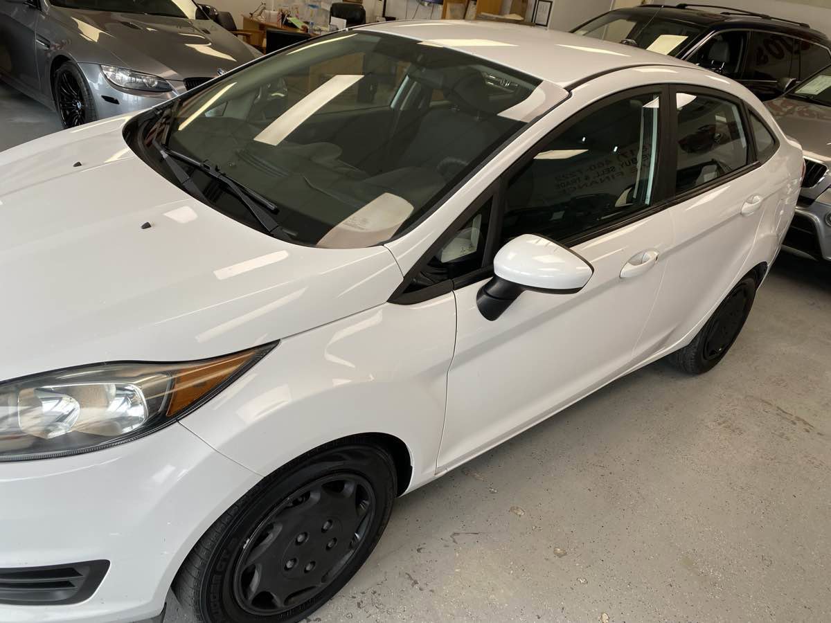 Used 2015 Ford Fiesta S FWD image 4