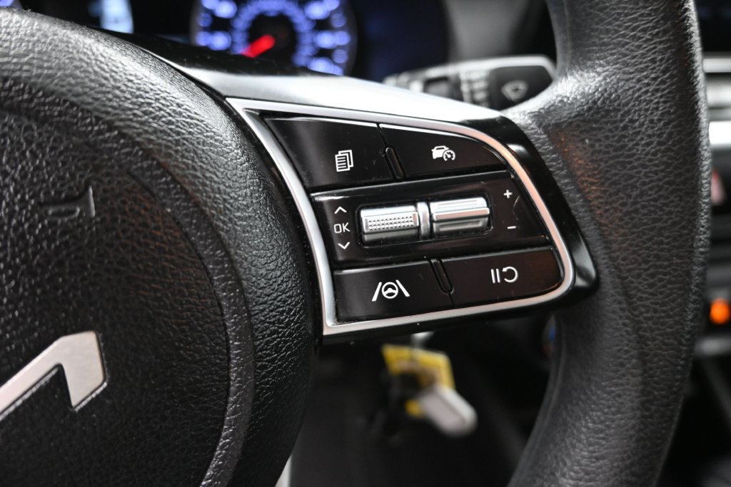 Certified 2023 Kia Forte LXS w/ LXS Technology Package FWD image 23