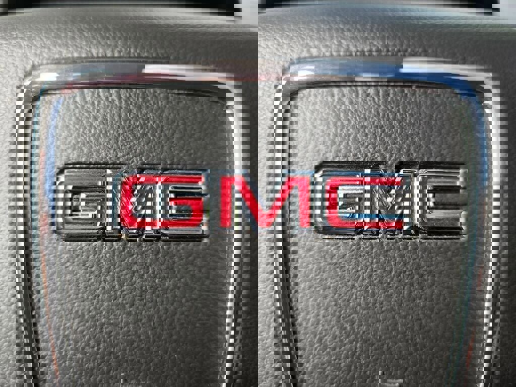 Used 2019 GMC Yukon XL SLT image 35