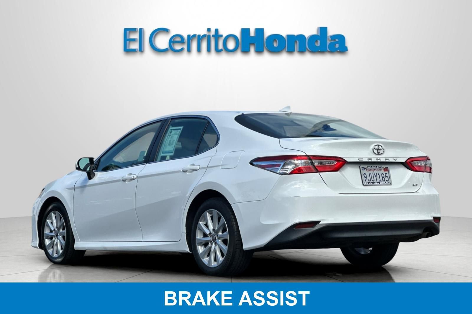Used 2020 Toyota Camry LE FWD image 5