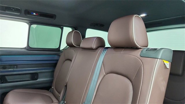 Used 2025 Volkswagen ID. Buzz Pro S image 31