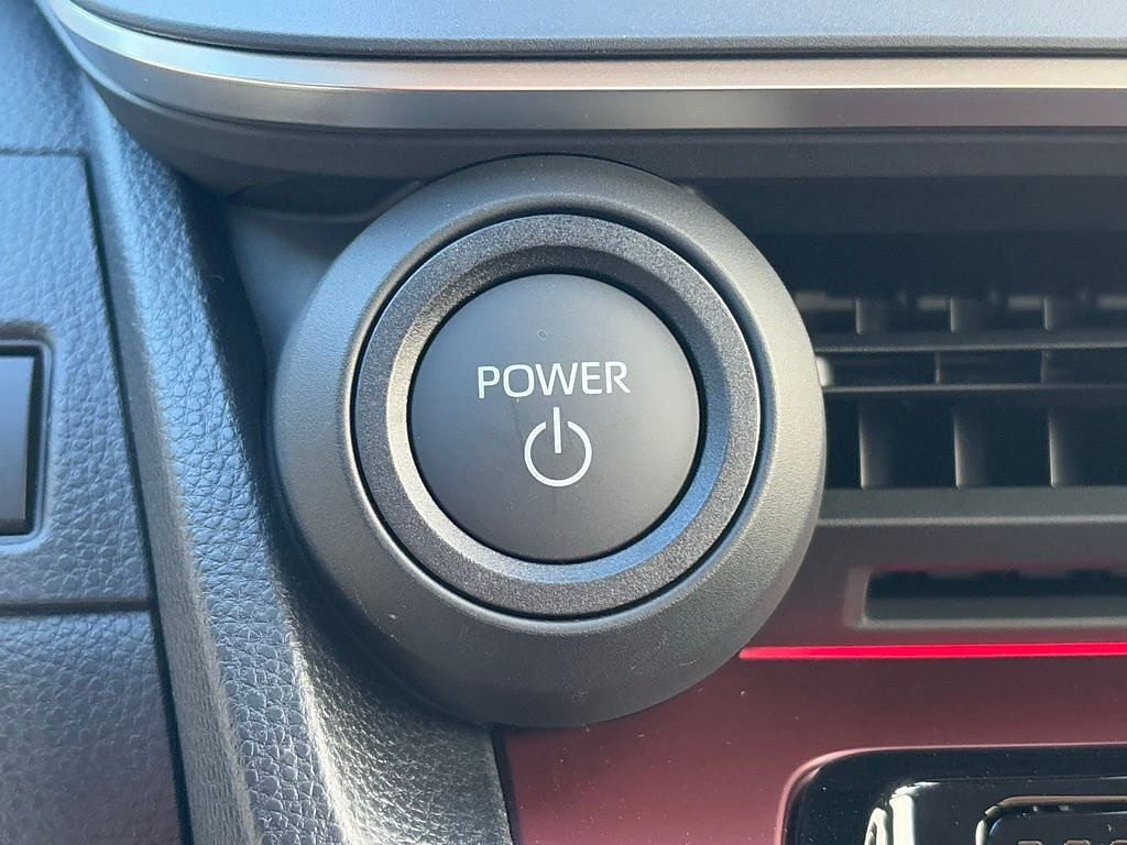 New 2026 Toyota Prius Plug-In Hybrid FWD image 22