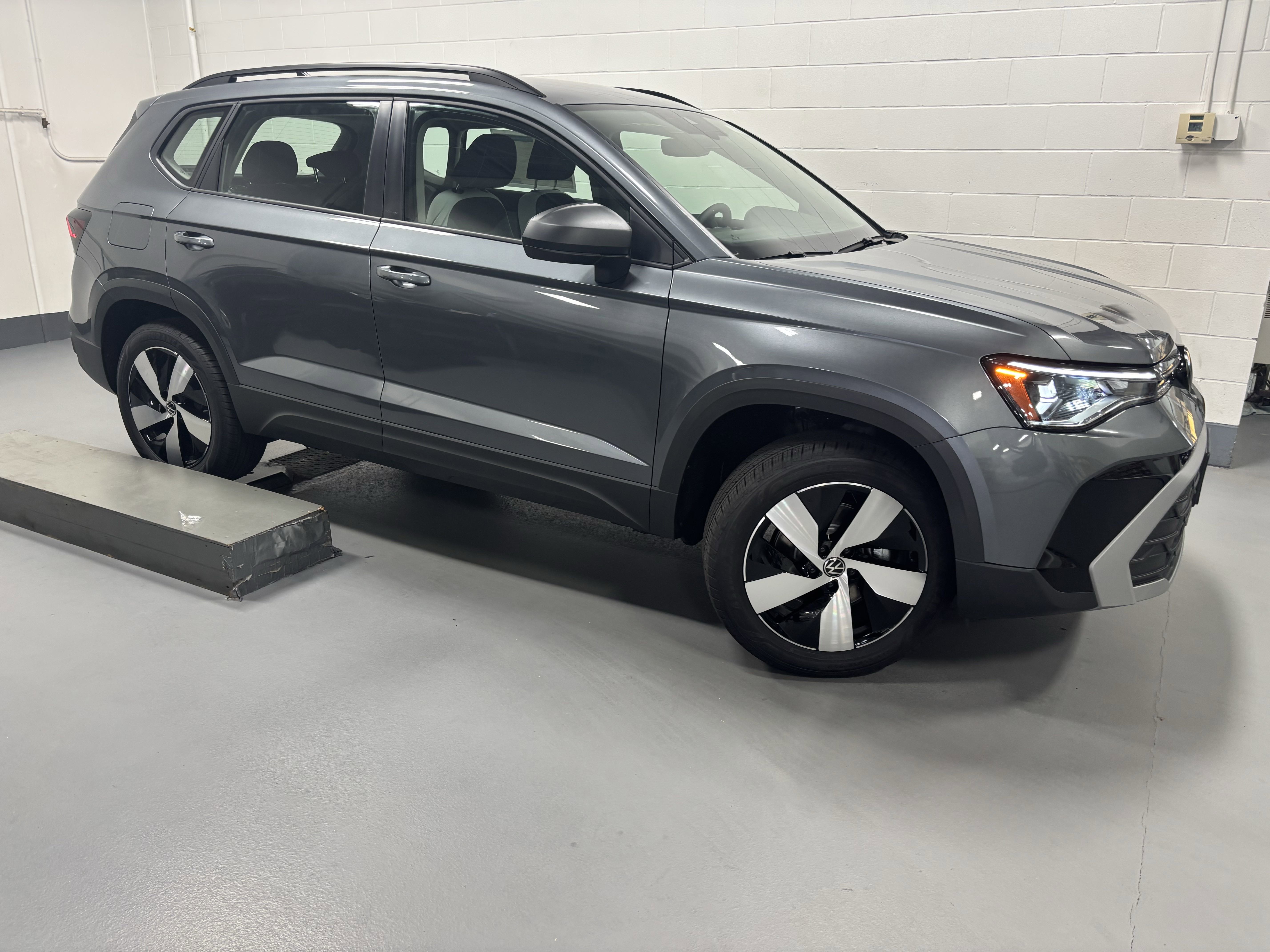 New 2025 Volkswagen Taos S image 7