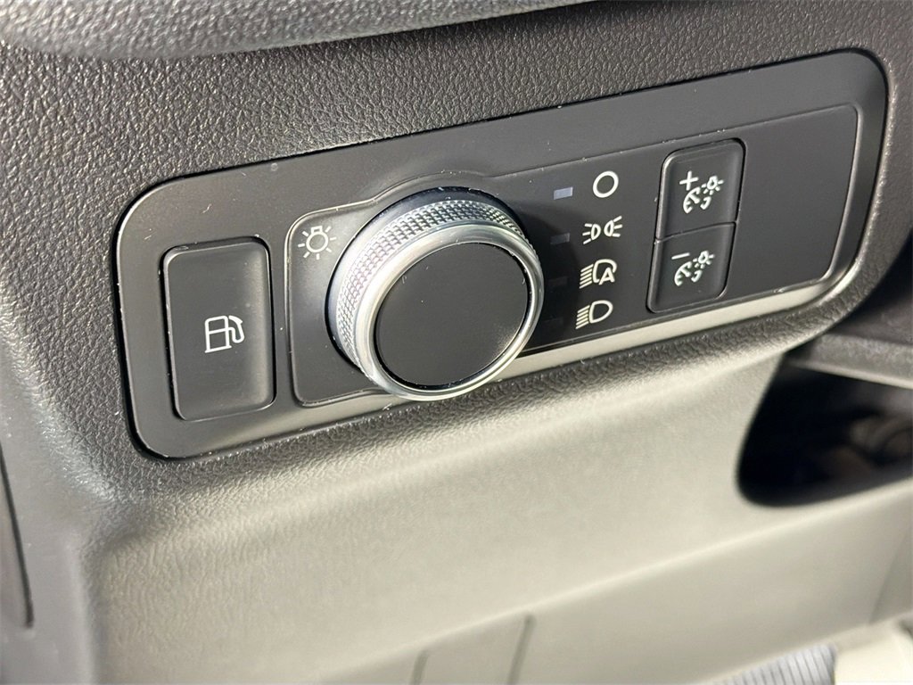 Used 2022 Ford Escape SE image 10