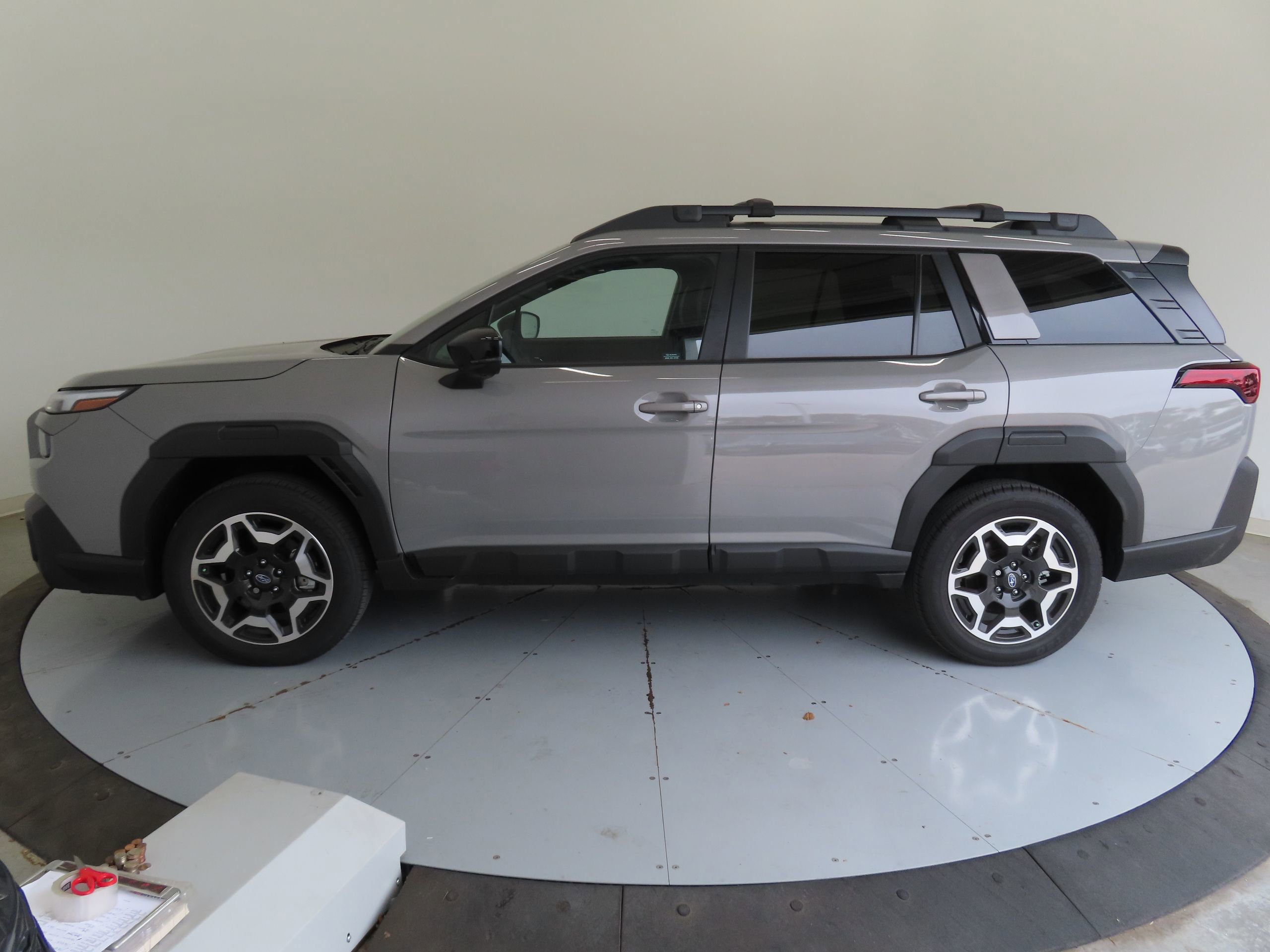 New 2026 Subaru Outback Touring AWD/4WD image 9