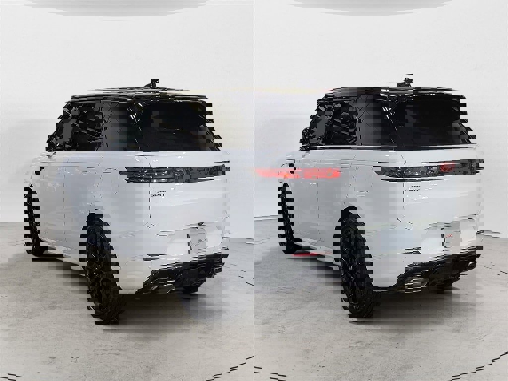 New 2025 Land Rover Range Rover Sport Dynamic SE image 3