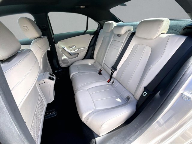 Used 2020 Mercedes-Benz A 220 image 28