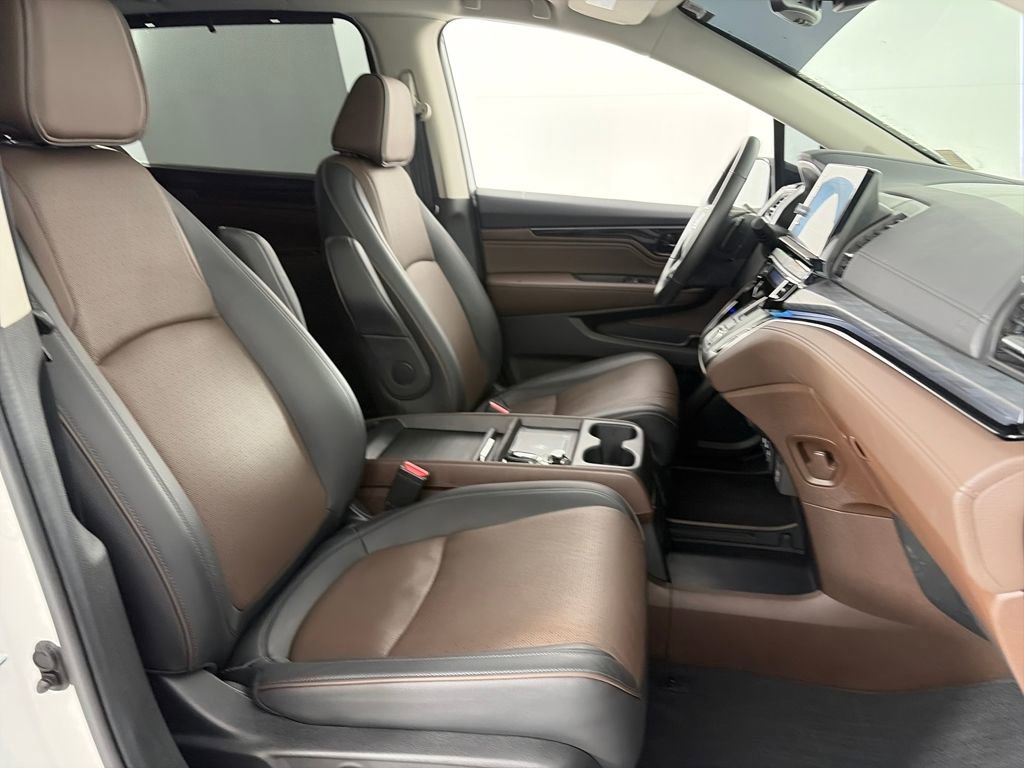 Used 2025 Honda Odyssey Elite image 30