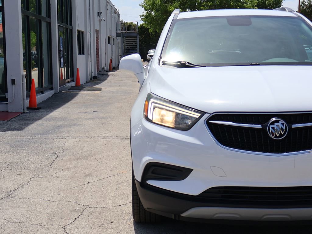 Used 2020 Buick Encore Preferred w/ Safety Package FWD image 10