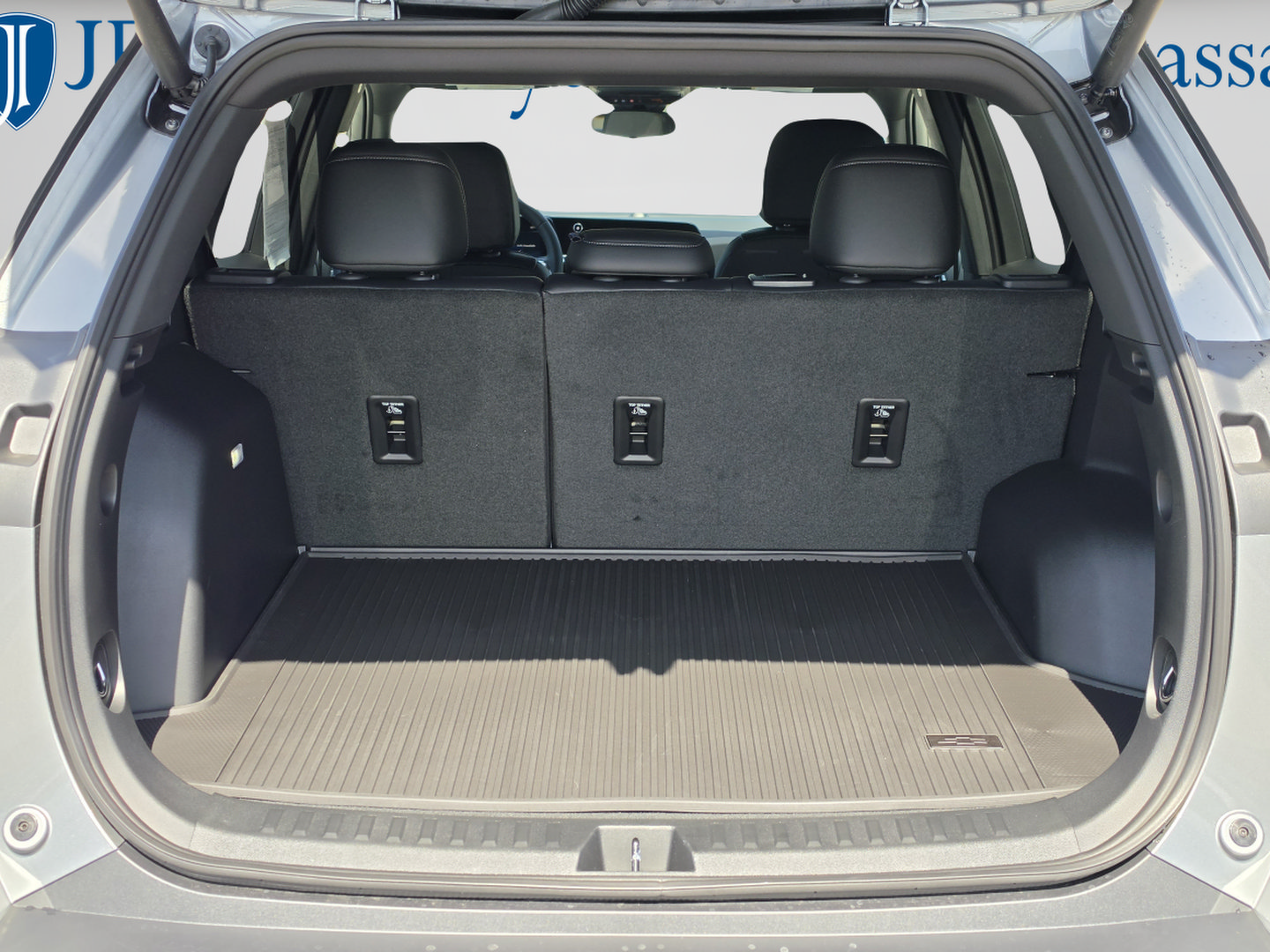 Used 2026 Chevrolet Equinox LT w/ Convenience Package II FWD image 15