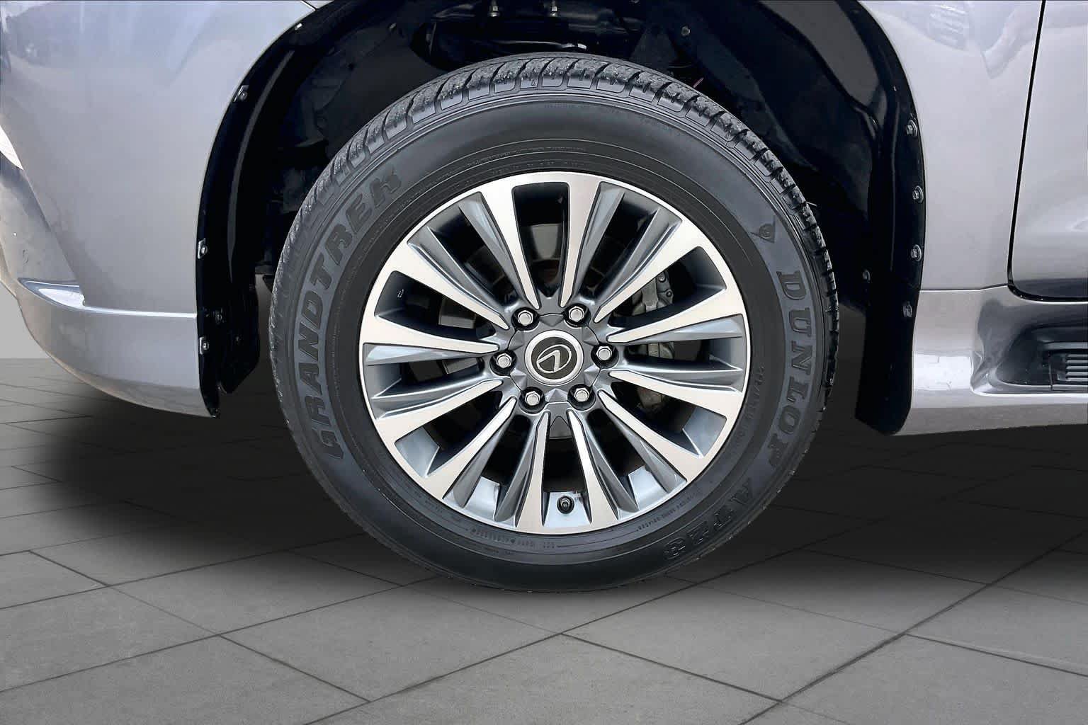 Used 2021 Lexus GX 460 Premium w/ Premium Package AWD/4WD image 10