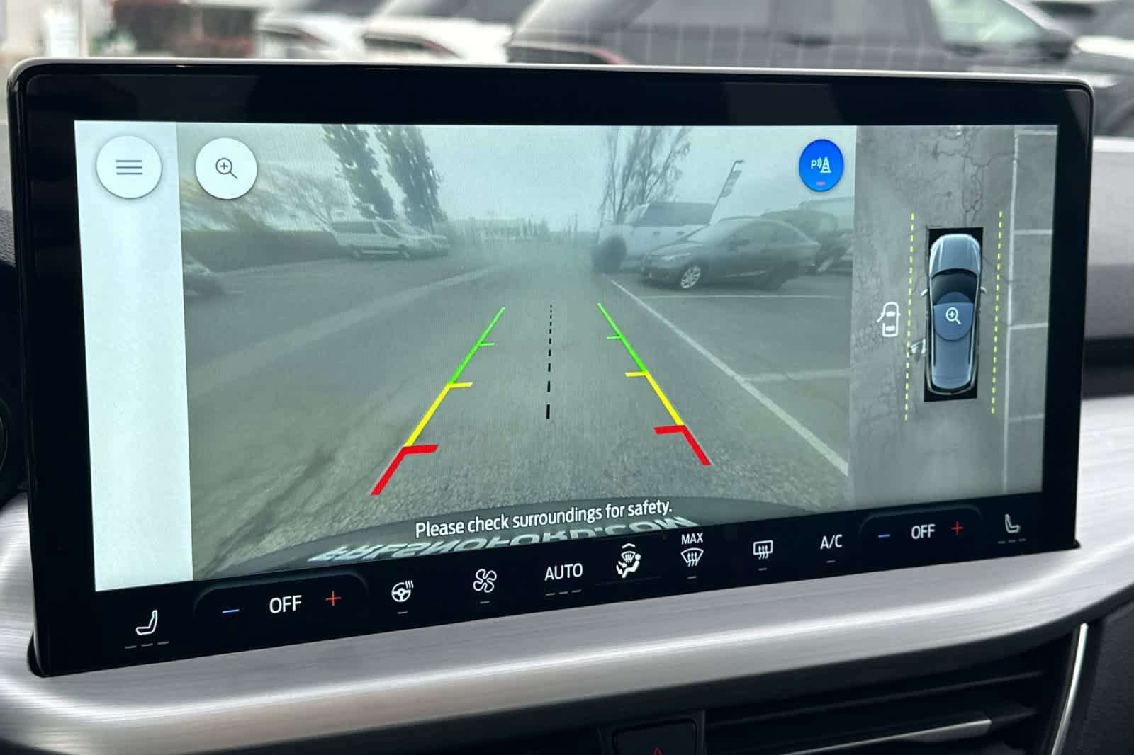 Certified 2025 Ford Escape SE w/ PHEV Premium Package image 20