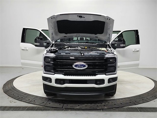 Used 2025 Ford F250 Platinum image 10