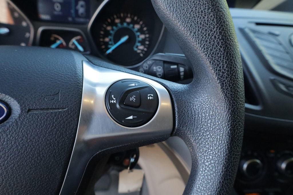 Used 2015 Ford Escape SE image 24