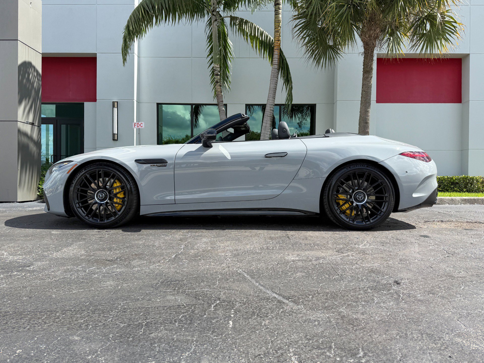 Used 2022 Mercedes-Benz SL 63 AMG 4MATIC image 23