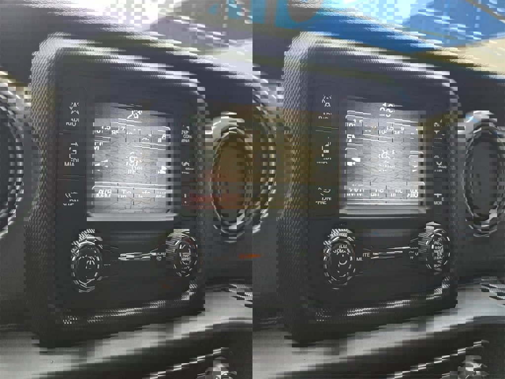 Used 2018 Jeep Wrangler Sport w/ Quick Order Package 23S image 15