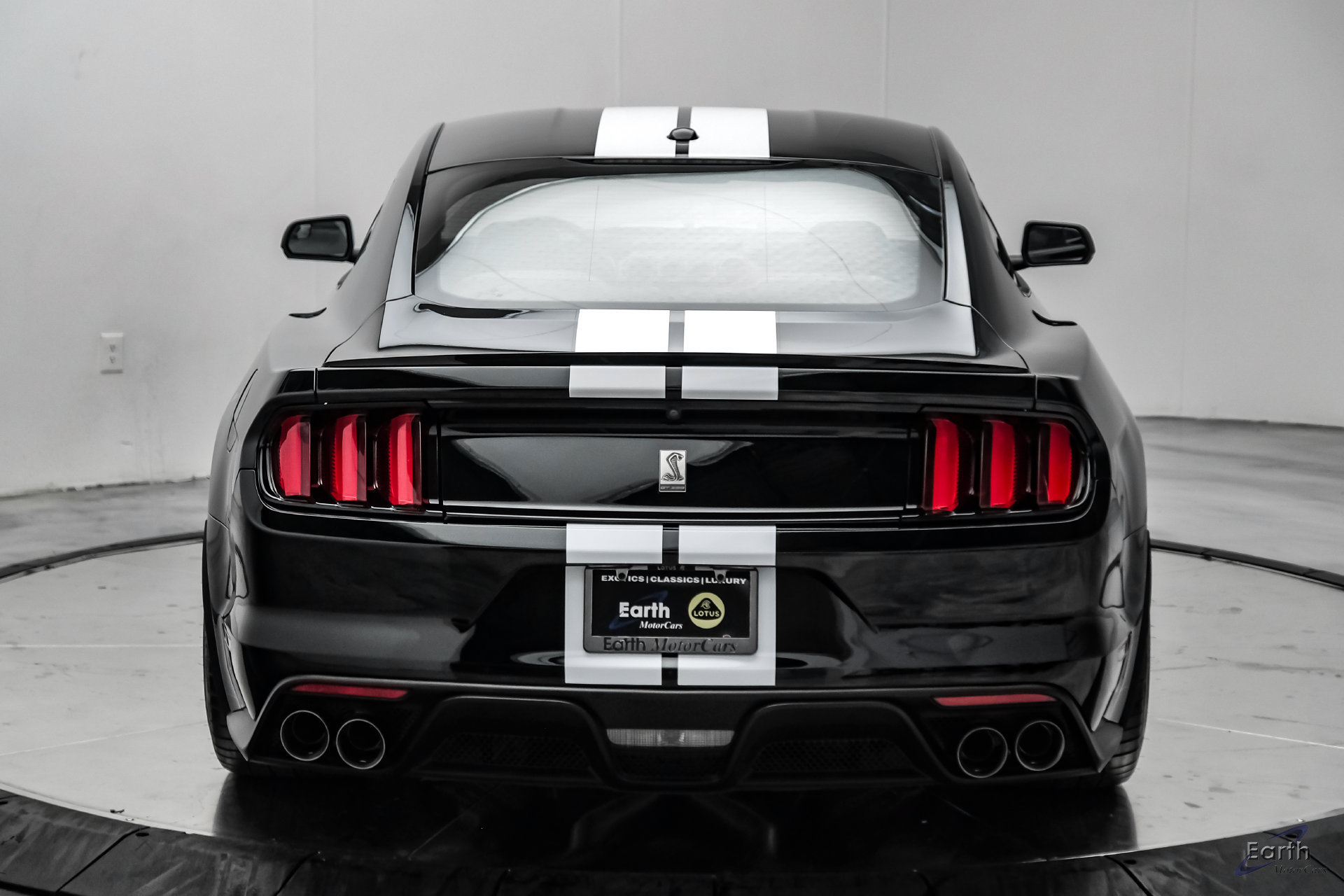 Used 2015 Ford Mustang Shelby GT350 RWD image 13