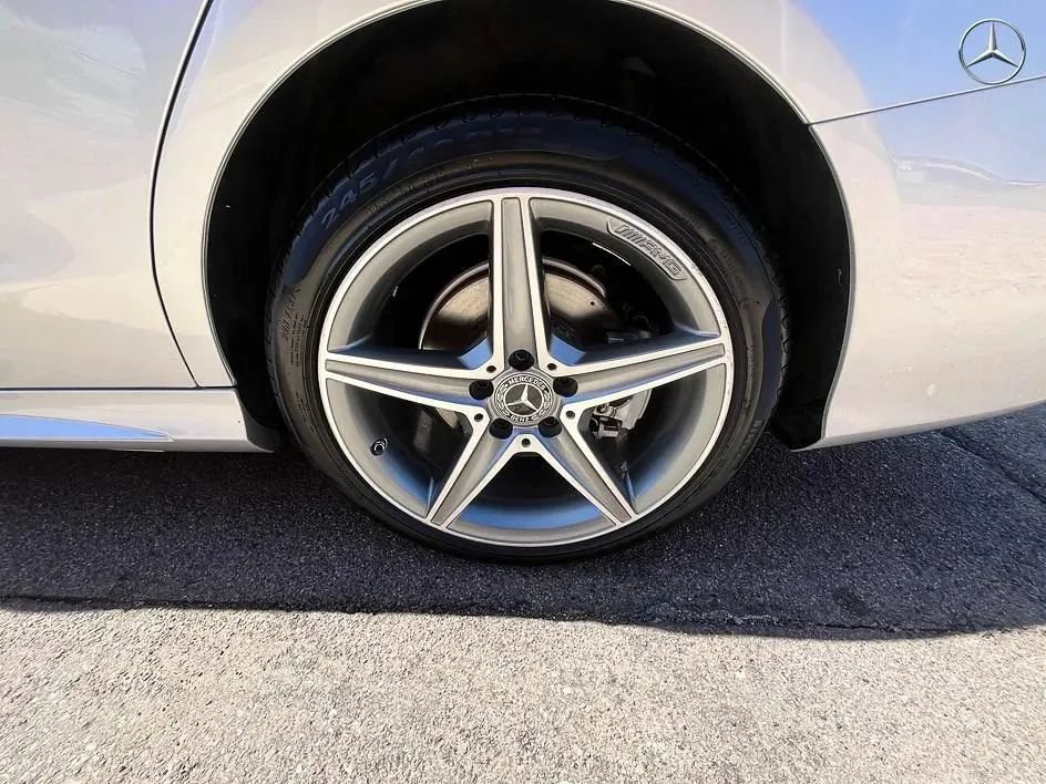 Used 2015 Mercedes-Benz C 300 4MATIC Sedan image 19