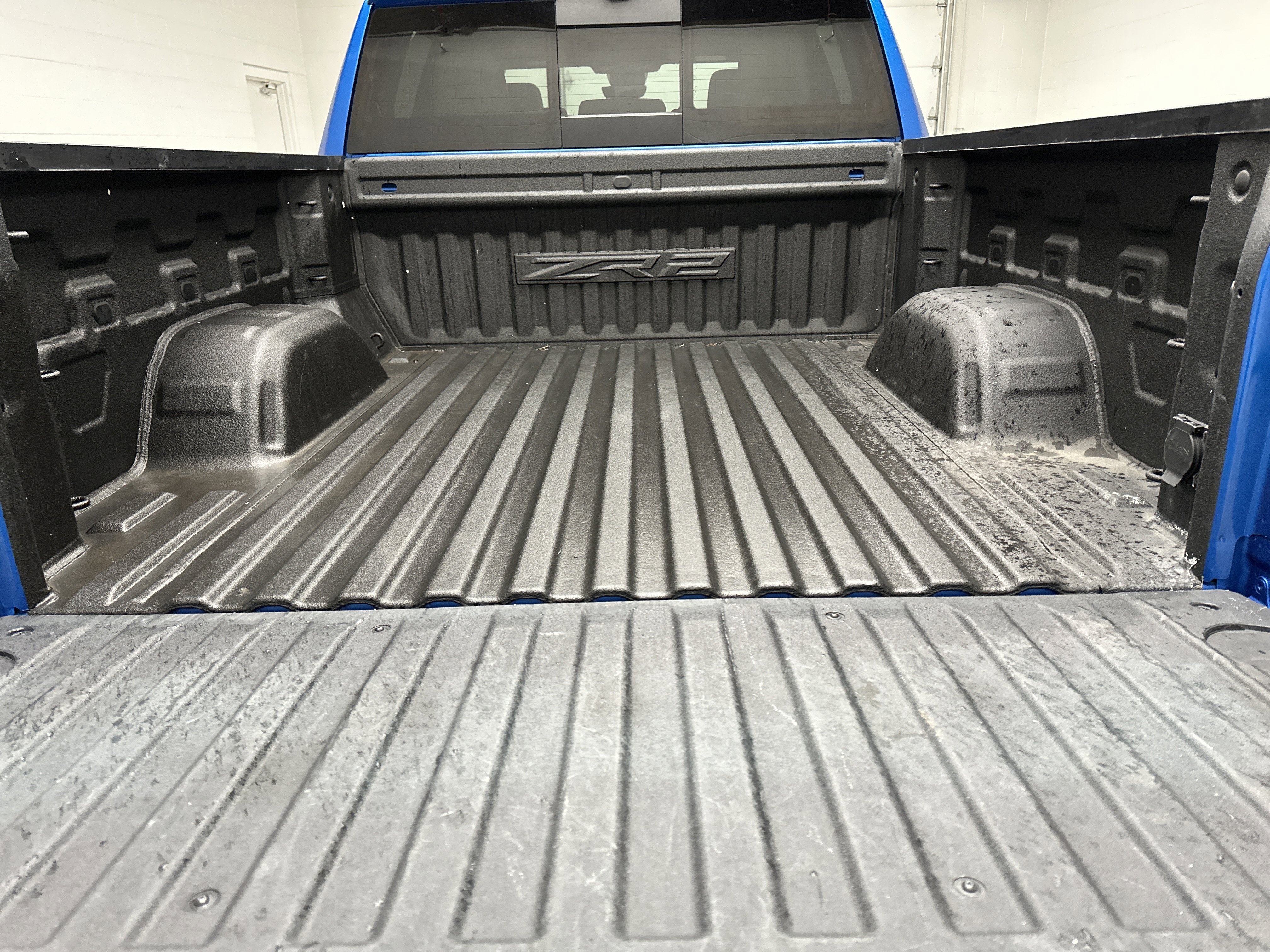 Used 2022 Chevrolet Silverado 1500 ZR2 w/ Technology Package image 16