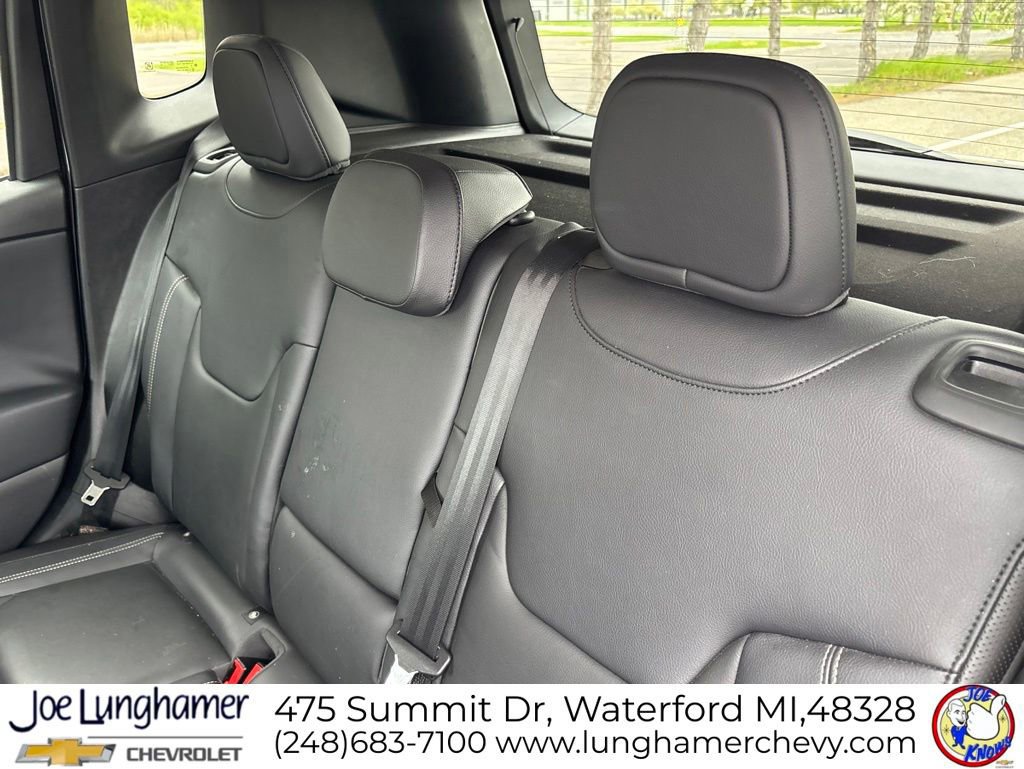 Used 2016 Jeep Renegade Limited FWD image 13