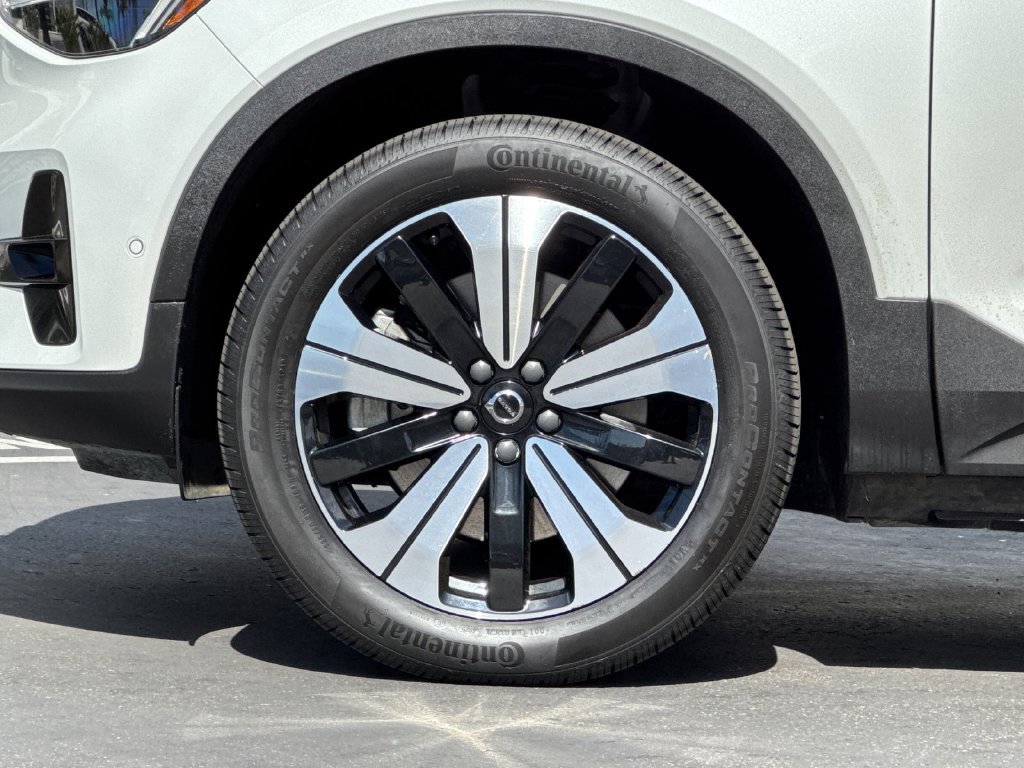 Certified 2023 Volvo XC40 Recharge Plus w/ Protection Package Premier AWD/4WD image 24