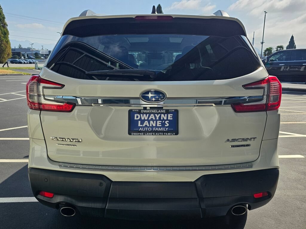 Used 2023 Subaru Ascent Limited w/ Technology Package AWD/4WD image 4