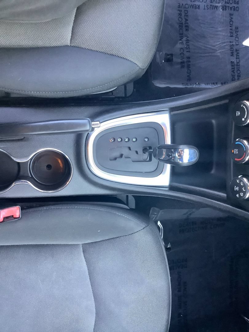 Used 2013 Dodge Avenger SE FWD image 20
