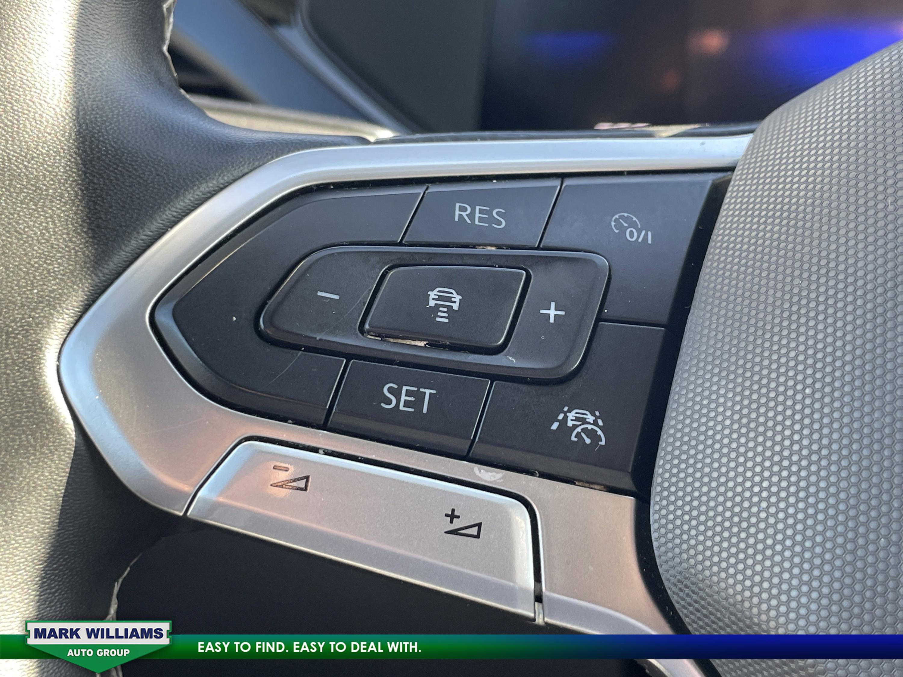 Used 2024 Volkswagen Taos SE image 17