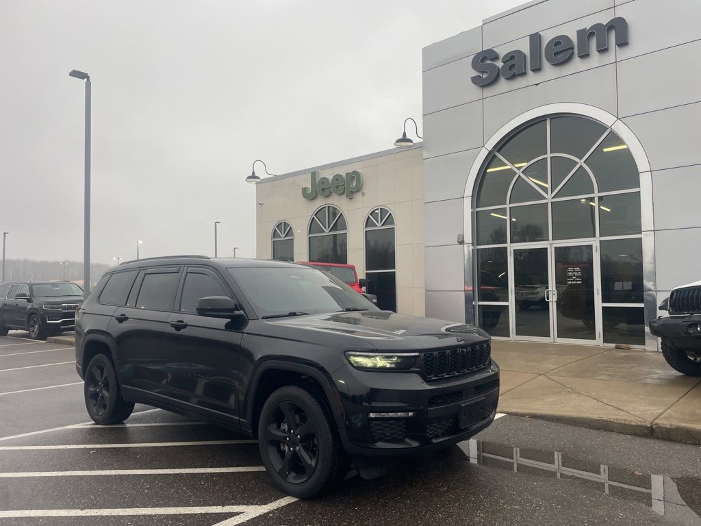 Used 2023 Jeep Grand Cherokee L Limited w/ Luxury Tech Group II image 5